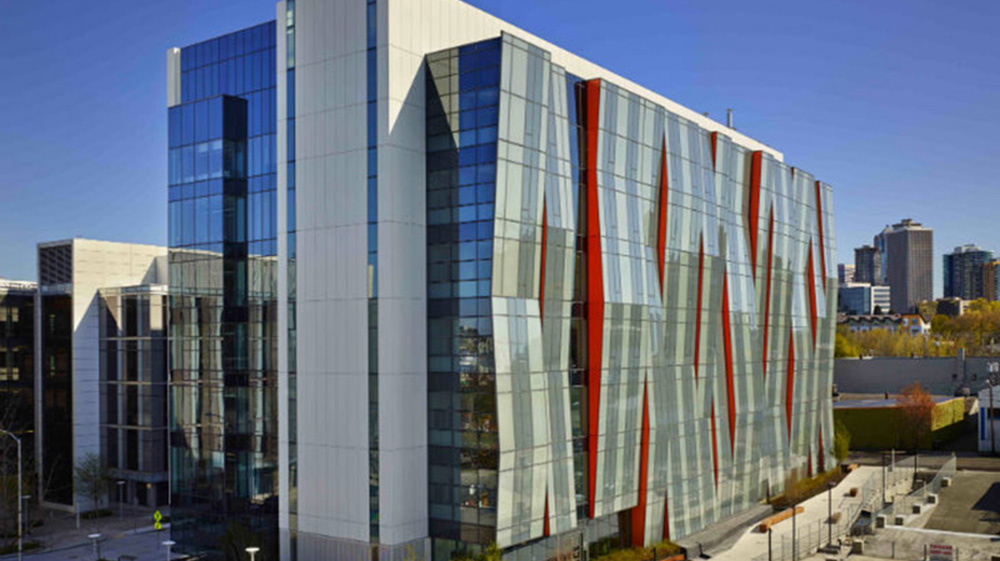 Prefabricated Steel vs. Traditional Concrete: Which is Better for Industrial Warehouses?